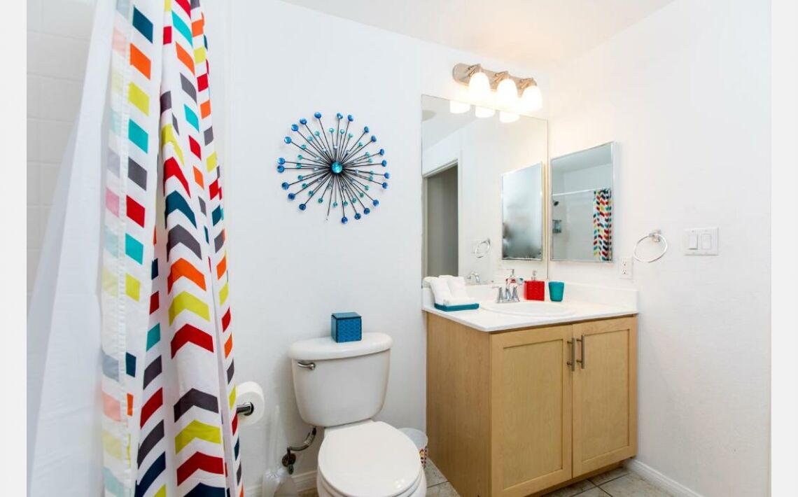 Photos of Modern 2BR/2BA in the Heart of Hollywood. 1711 North McCadden Place, Hollywood, Los Angeles, CA 90028, United States of America